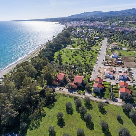 Residence Torretta Beach Crucoli Экстерьер фото